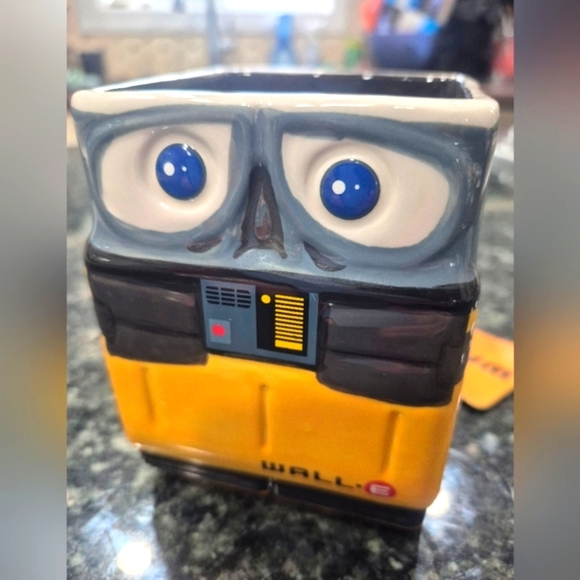 Vintage Disney Pixar Wall E Ceramic Coffee Mug New with Tag Vandor Promo Item - Picture 1 of 7